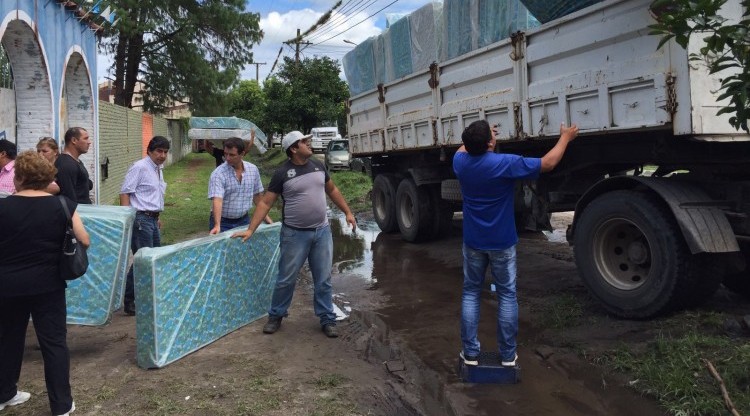 El Comité de Emergencias recorre las zonas afectadas por las lluvias y asiste a los damnificados