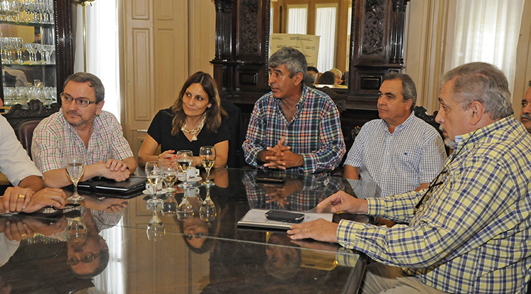 Junto a la Nación, se proyectan mejoras en el área metropolitana