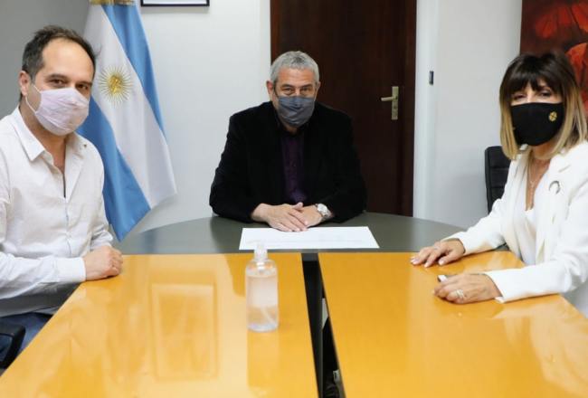 IPV | Se construirán viviendas para familias rurales y adultos mayores
