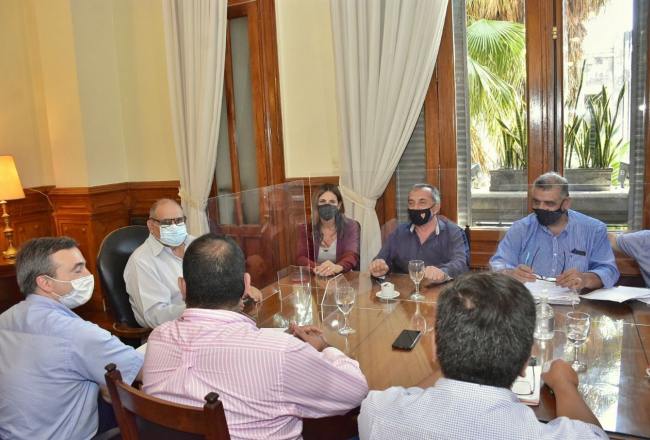 El gobierno provincial continúa con reuniones con los gremios